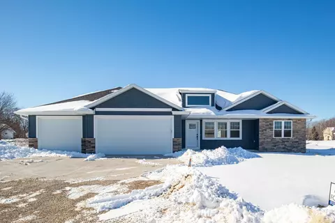3767 Pierce Ln, Oshkosh, WI 54904
