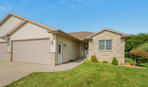 21 Trails End Ct, Fond Du Lac, WI 54937