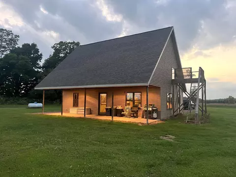 60240 Stuart Rd, Mason, WI 54856