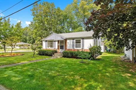 1228 8th St, Green Bay, WI 54304