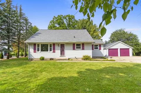 2959 Lark Rd, Greenleaf, WI 54126