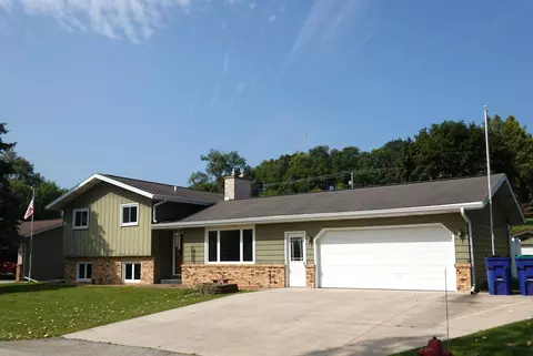 250 Main St, Mount Calvary, WI 53057