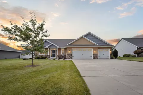 2065 N Gate Rd, Green Bay, WI 54313