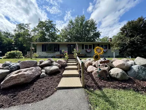 n6547n3 N Rd Dr, Plainfield, WI 54966