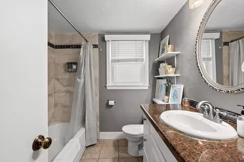 Bath - 924 W Brewster St, Appleton, WI 54914 photo 1 of 4
