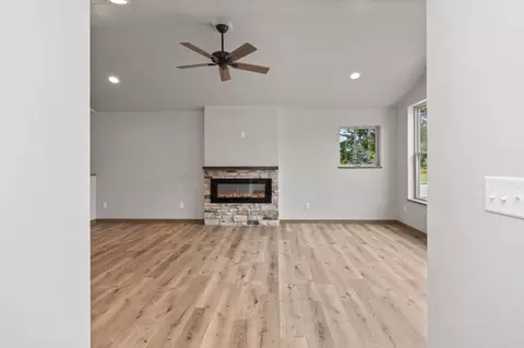 w5906 Blazing Star Drive, Appleton, WI 54915 photo 4