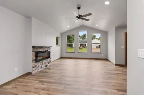 w5906 Blazing Star Drive, Appleton, WI 54915 photo 3