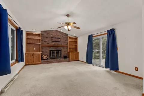 2208 W Larkspur Dr, Appleton, WI 54915 photo 4