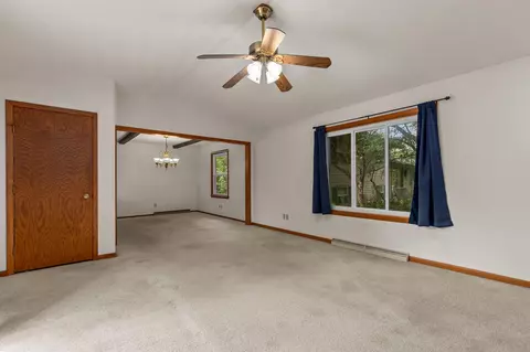 2208 W Larkspur Dr, Appleton, WI 54915 photo 6