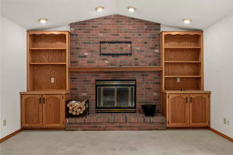 2208 W Larkspur Dr, Appleton, WI 54915 photo 5