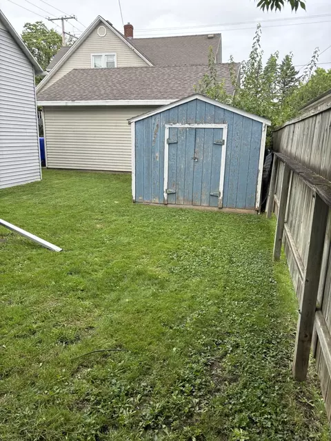 1112 N Drew St, Appleton, WI 54911 photo 2