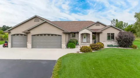 w5930 Wege Road, Black Creek, WI 54106