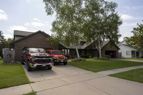 470 S Good Hope Rd, De Pere, WI 54115