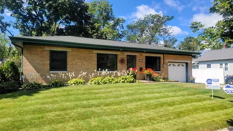 1309 Powers St, Oshkosh, WI 54901
