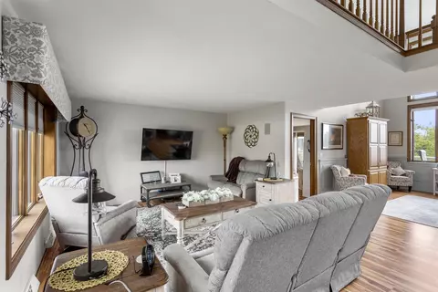 Living - 1819 W Main St, Appleton, WI 54911 photo 2 of 7