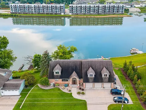 1819 W Main St, Appleton, WI 54911