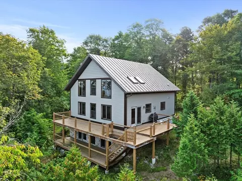 9598 Sunset Valley Rd, Sturgeon Bay, WI 54235