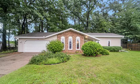 1305 Sorrento Dr, Green Bay, WI 54304