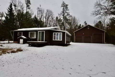 11641 Heyrman Dr, Crivitz, WI 54114