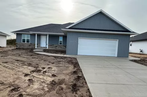 4637 Richard Ln, Green Bay, WI 54313