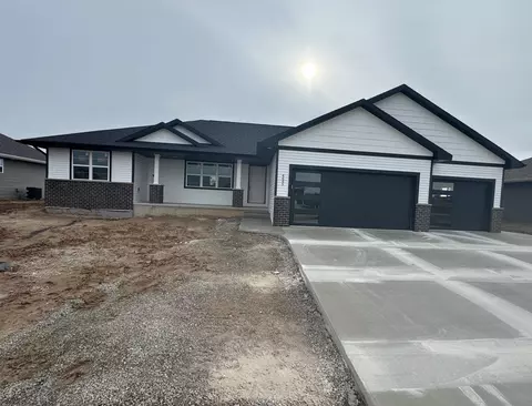 4645 Richard Ln, Green Bay, WI 54313