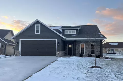 2957 Georgetown Pl, Menasha, WI 54952