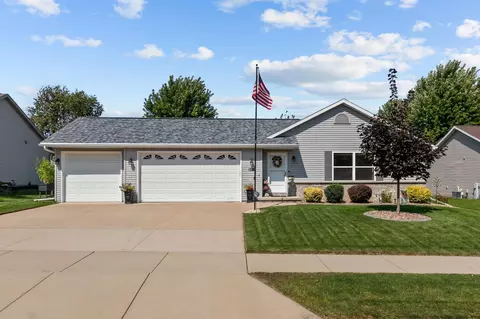 1320 Janet St, Kaukauna, WI 54130