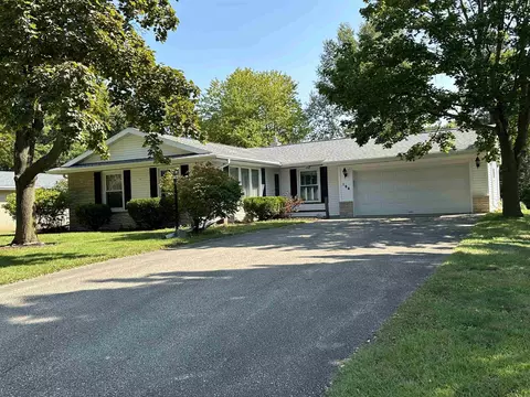 144 N Washington St, Bonduel, WI 54107