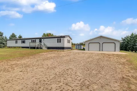 7937 River Rd, Greenleaf, WI 54126