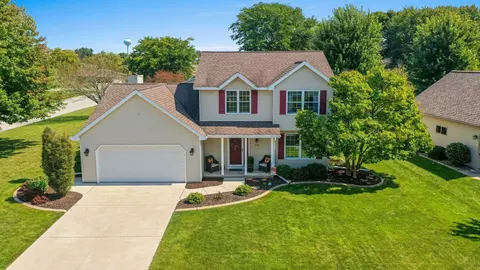 2615 Vonda Dr, Green Bay, WI 54311