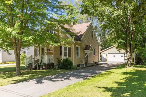 715 Royalton St, Waupaca, WI 54981