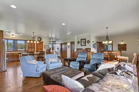 3372 Brookside Dr, Pulaski, WI 54162 photo 10