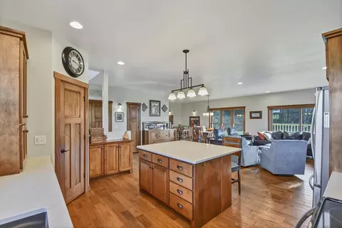 3372 Brookside Dr, Pulaski, WI 54162 photo 13