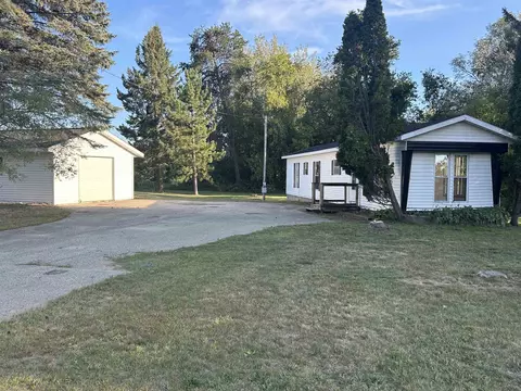 217 Pine Ave, Crivitz, WI 54114