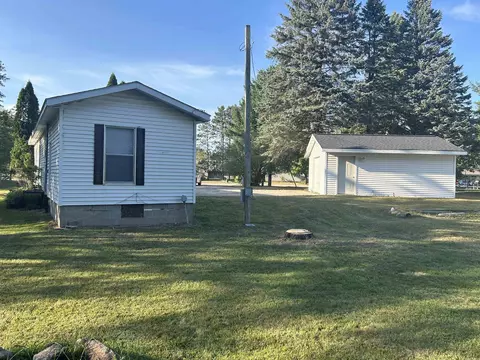 217 Pine Ave, Crivitz, WI 54114 photo 2