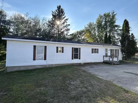 217 Pine Ave, Crivitz, WI 54114 photo 3