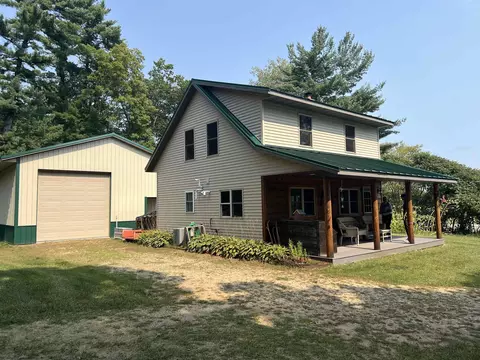 W6616 Townline Road, Clintonville, WI 54929