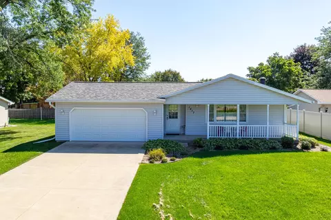 1417 Cooke Rd, Neenah, WI 54956