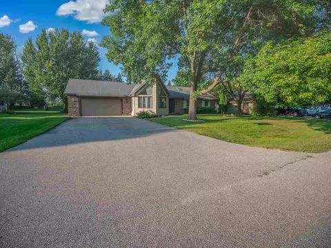 Exterior - n427 Maple Ridge Drive, Appleton, WI 54915 photo 8 of 9