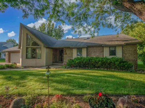 Exterior - n427 Maple Ridge Drive, Appleton, WI 54915 photo 7 of 9
