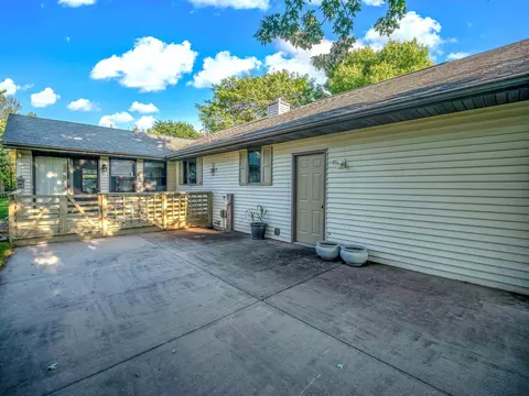 Exterior - n427 Maple Ridge Drive, Appleton, WI 54915 photo 3 of 9