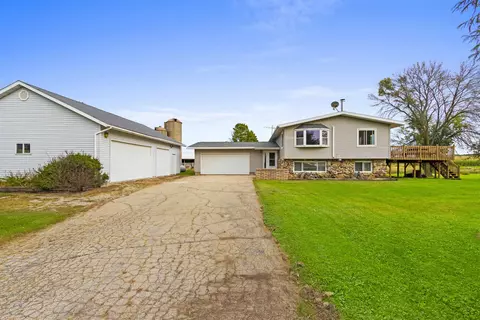 w3964 County Road Vv, Seymour, WI 54165