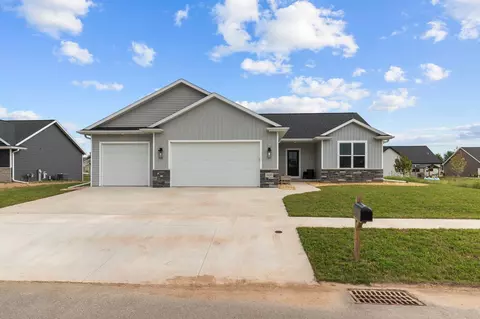 5620 N Providence Ave, Appleton, WI 54913 photo 1