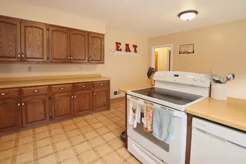 431 Eureka St, Ripon, WI 54971 photo 9
