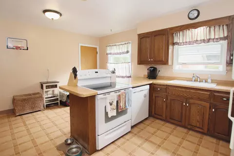 431 Eureka St, Ripon, WI 54971 photo 7