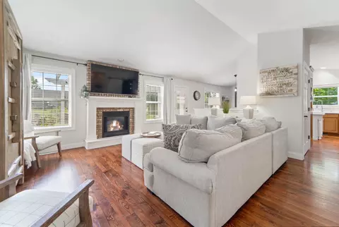 w5891 Sweet William Drive, Appleton, WI 54915 photo 4