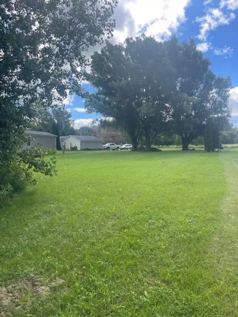 tomahawk lane, Cecil, WI 54166 photo 2