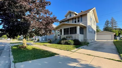 142 15th St, Fond Du Lac, WI 54935