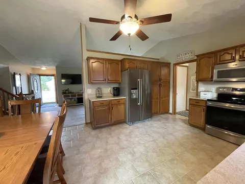 1701 E Orchard Blossom Dr, Appleton, WI 54915 photo 5