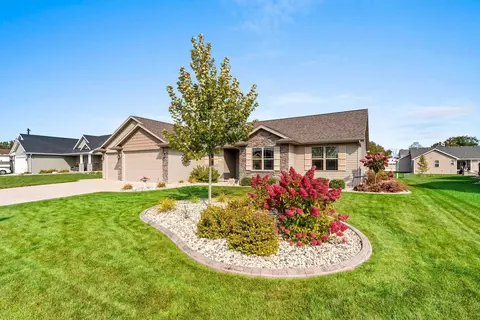 4850 Wren Dr, Grand Chute, WI 54913